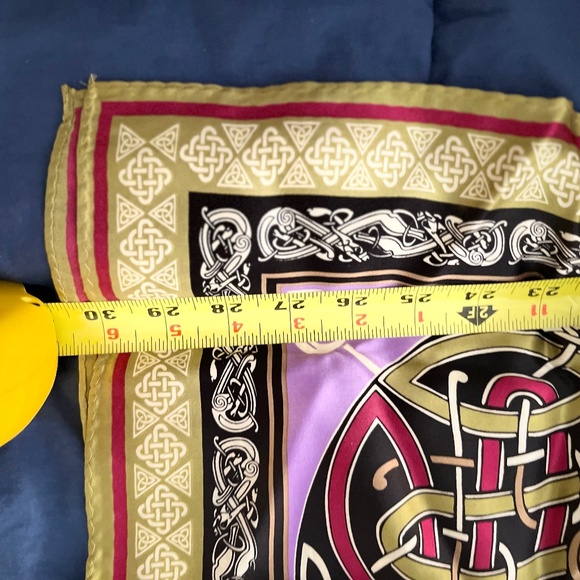 Patrick Francis NWT CELTIC KNOT SILK SCARF - Picture 6 of 14